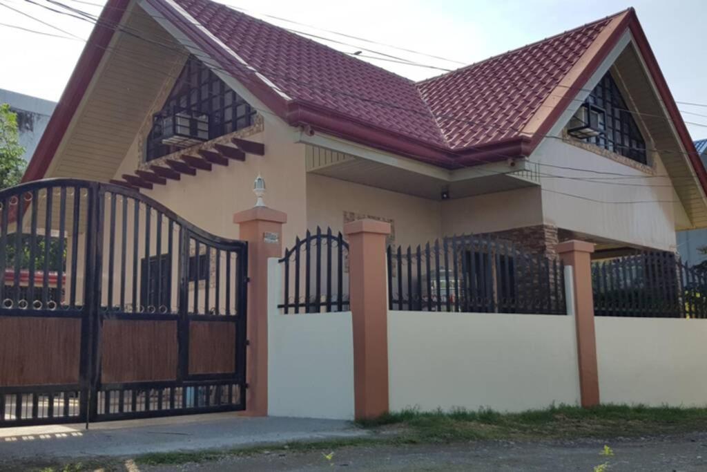 Willa Resthouse Fully Airconditioned W/ Private Parking Tuguegarao Zewnętrze zdjęcie